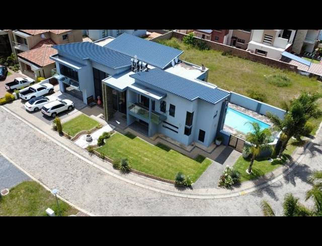 5 BEDROOM HOUSE FOR SALE IN CELTIC MEADOWS